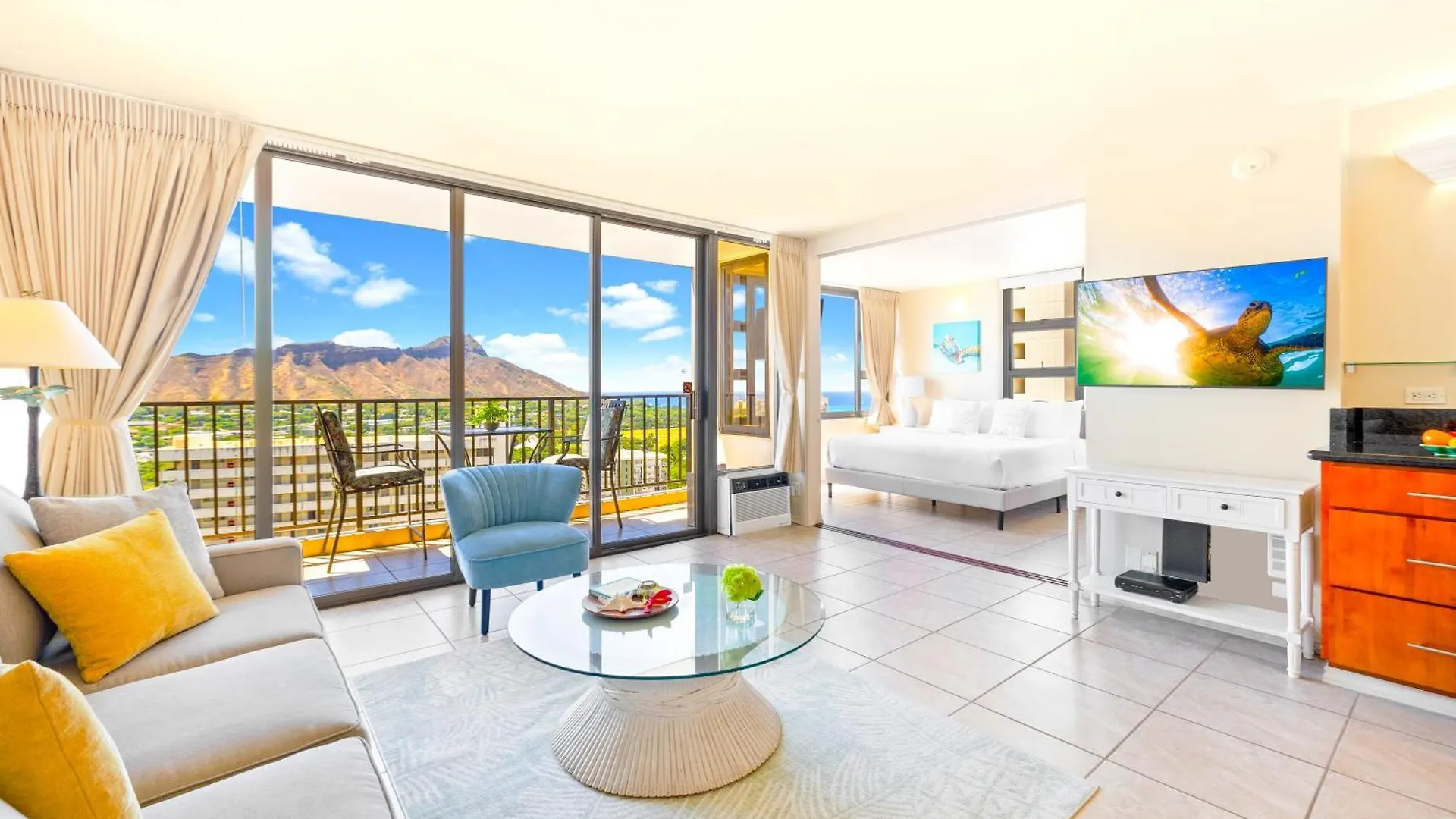 Apartment Diamond Head Views Retreat With Free Parking & Near Waikiki Beach! Honolulu