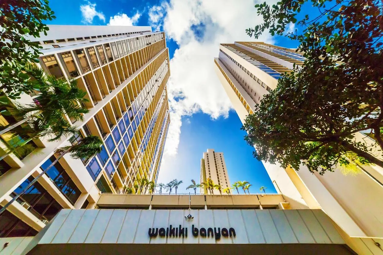 Apartment Diamond Head Views Retreat With Free Parking & Near Waikiki Beach! Honolulu