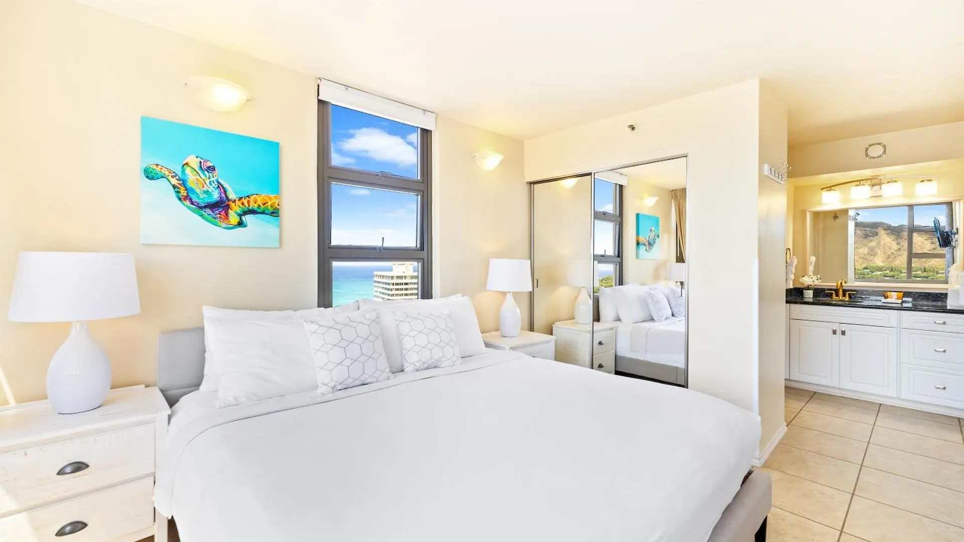 Diamond Head Views Retreat With Free Parking & Near Waikiki Beach! Honolulu